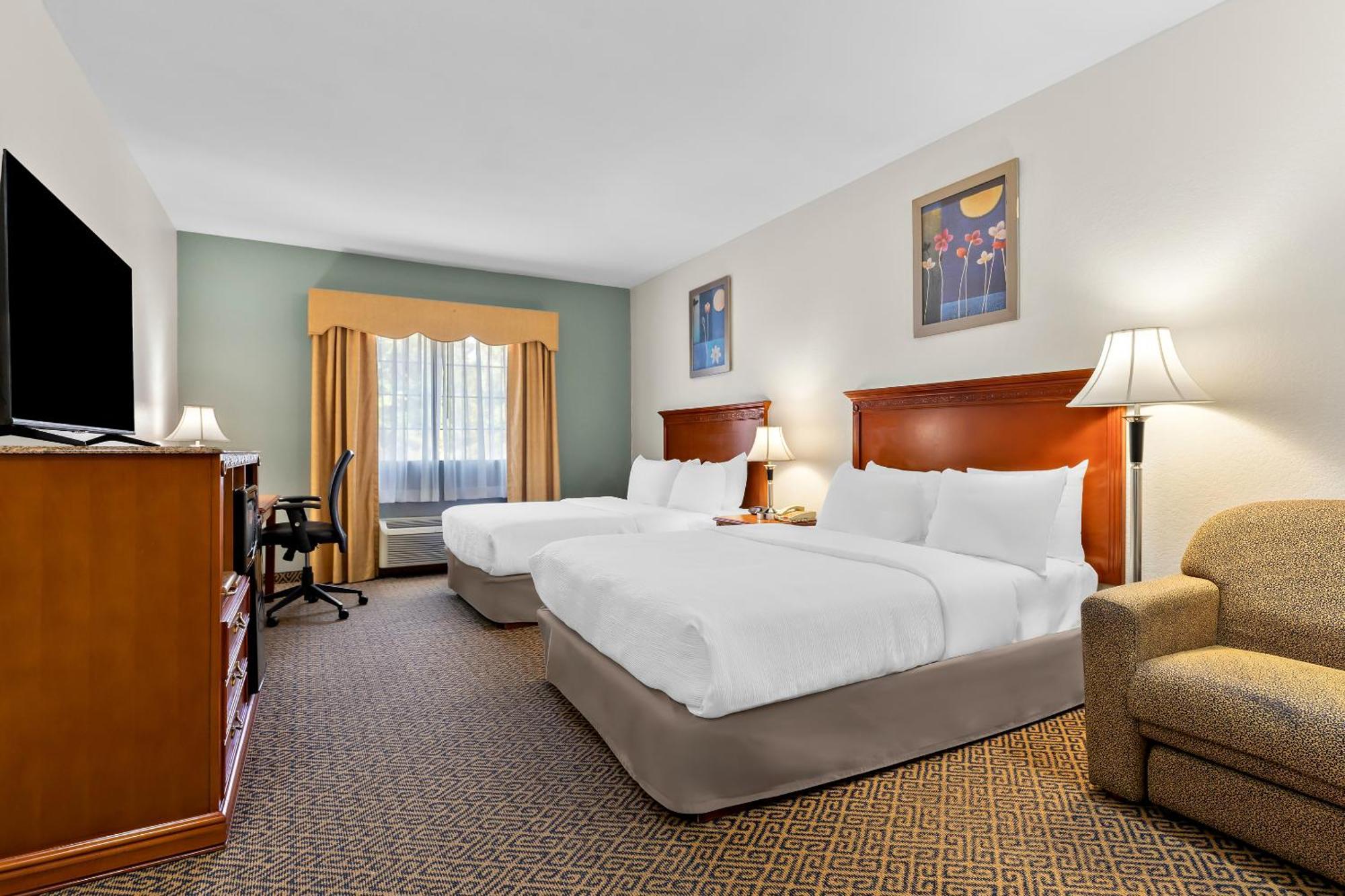 Quality Inn & Suites МакАлестър Екстериор снимка